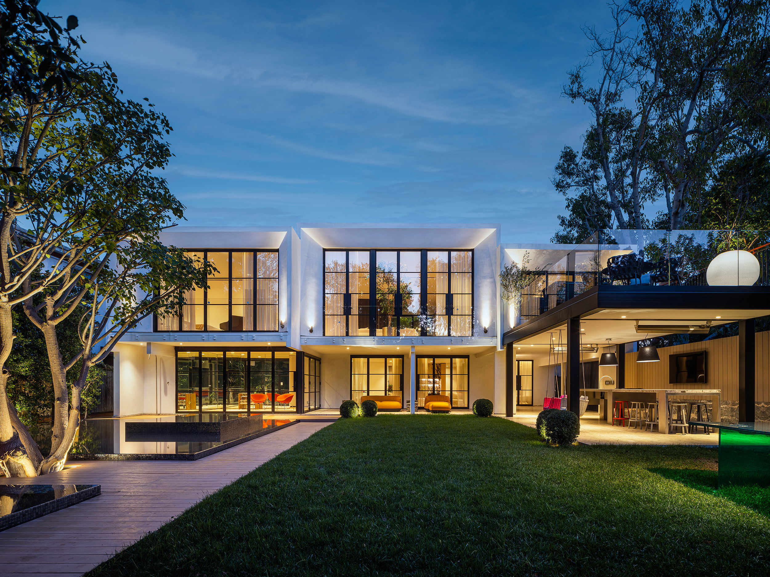 Sold by Jason Peteler — 1169 Angelo Drive, Beverly Hills for $9,550,000