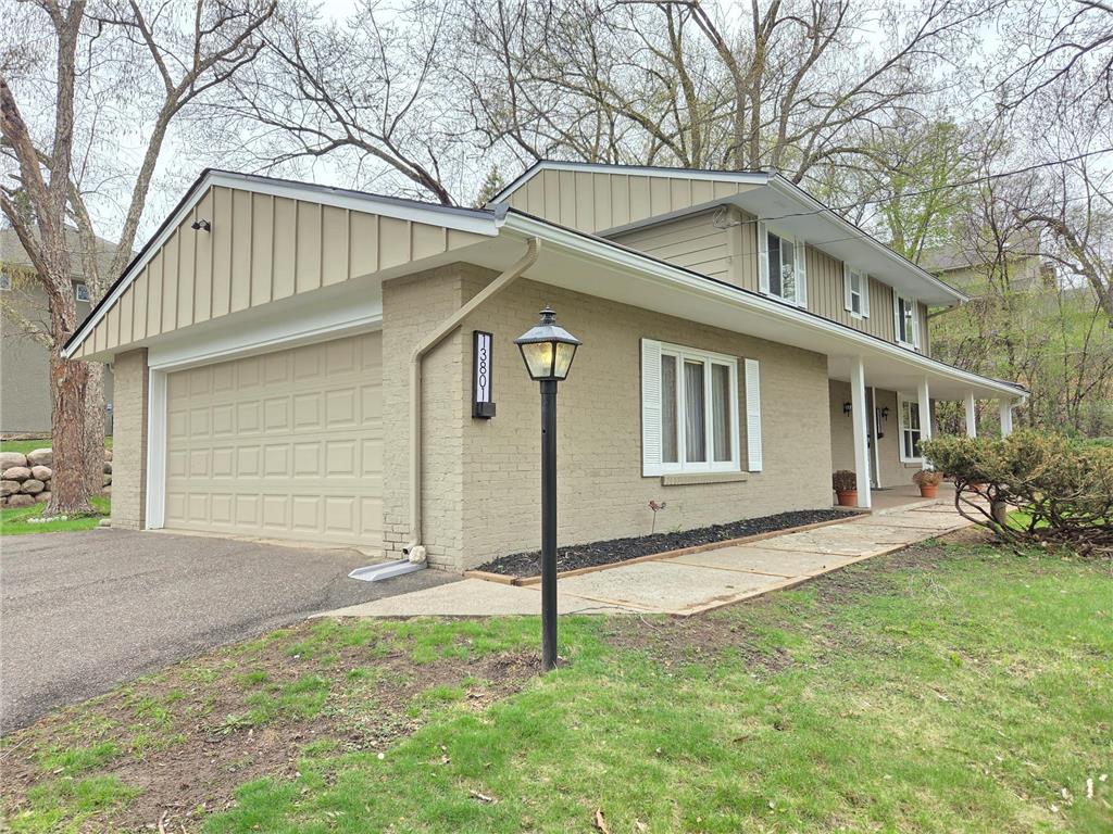 Sold by Jason Peteler — 13801 Lake Street Ext, Minnetonka for $617,500