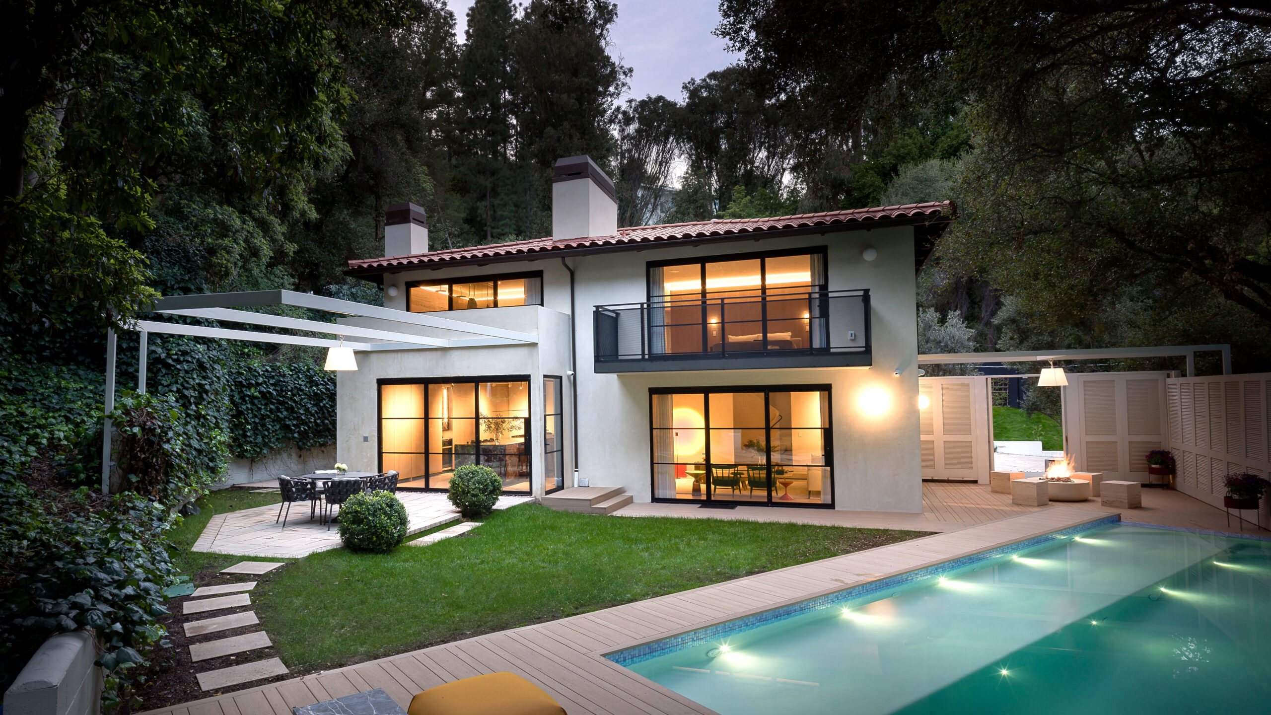 Sold by Jason Peteler — 2167 Mandeville Canyon Rd, Brentwood for $6,225,000