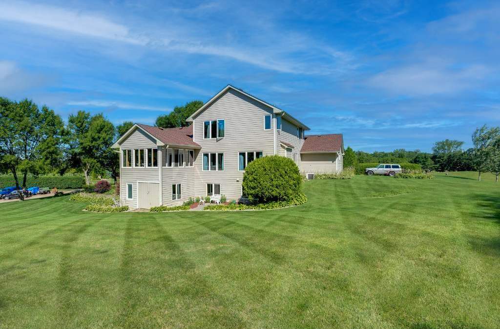 Sold by Jason Peteler — 3790 Highland Rd, Saint Bonifacius for $900,000